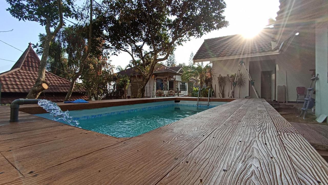 Villa Ohana Batu Exterior photo