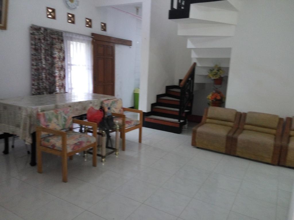 Villa Ohana Batu Exterior photo